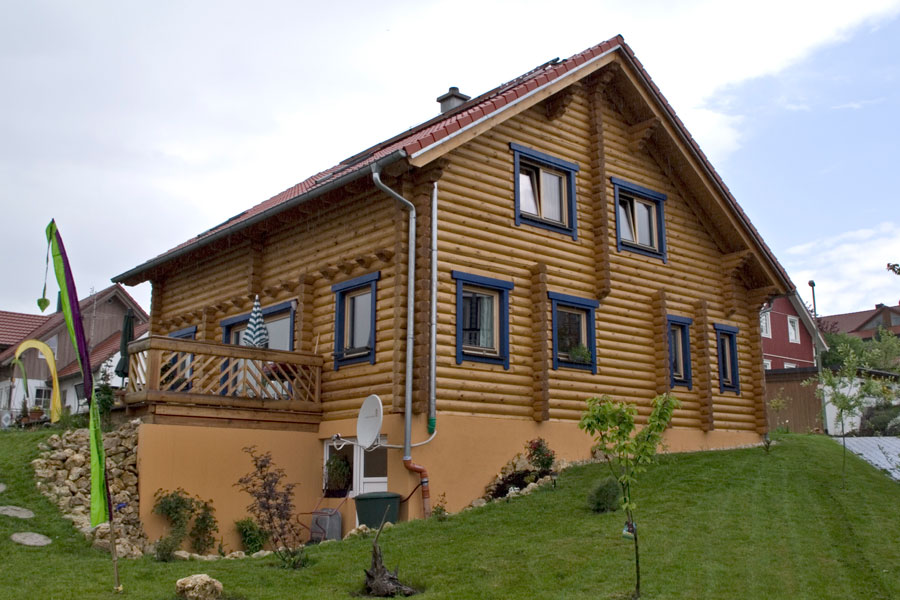 Holzhaus aus Rundbalken "McMannus"